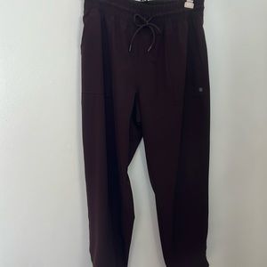 Apana Capri women’s pants L yoga plum